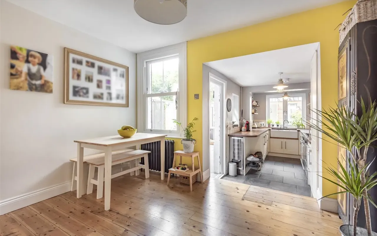 Idmiston Square, Worcester Park, KT4, photo 13