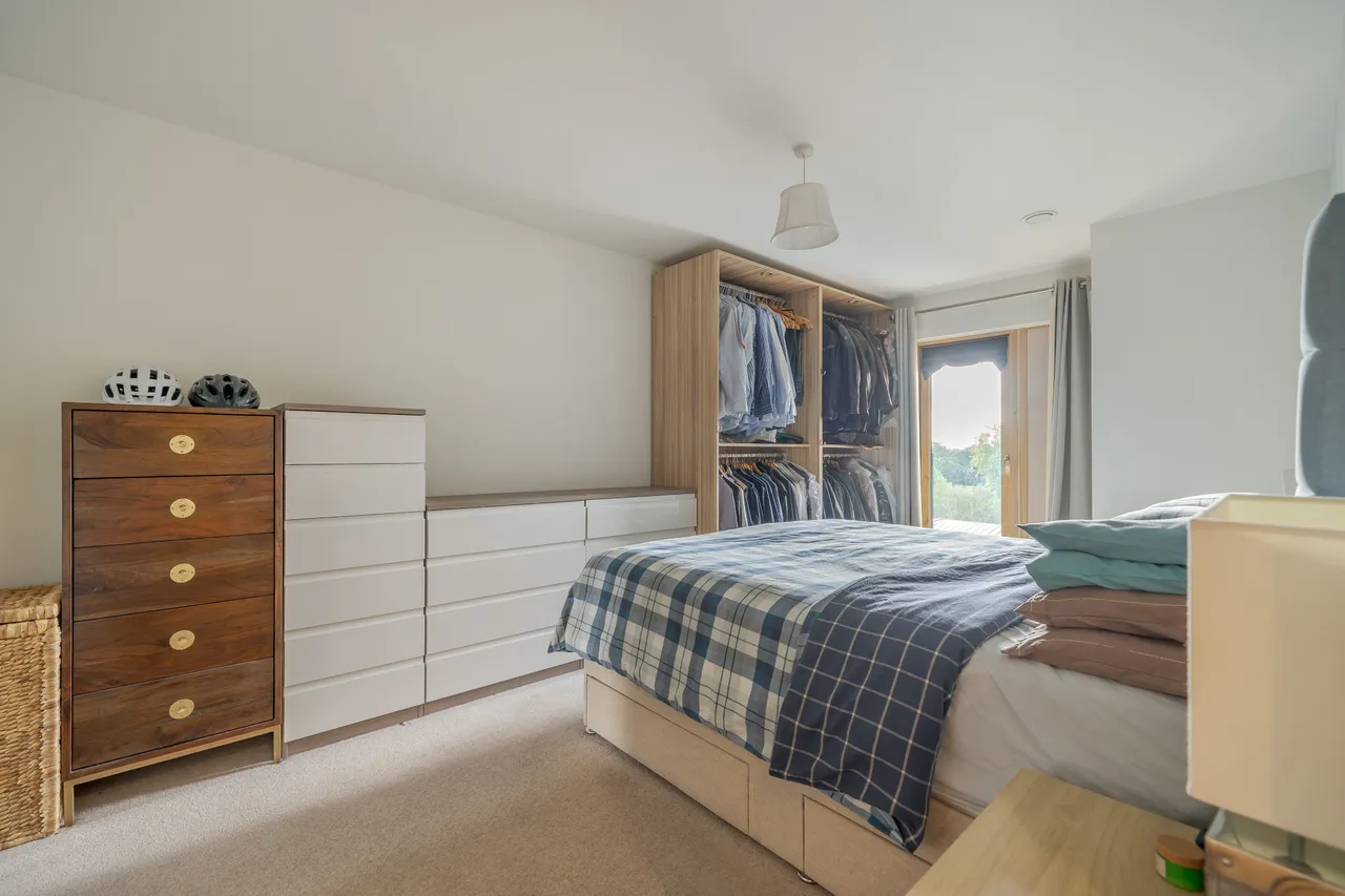 Kew Bridge Road, Brentford, TW8, photo 7
