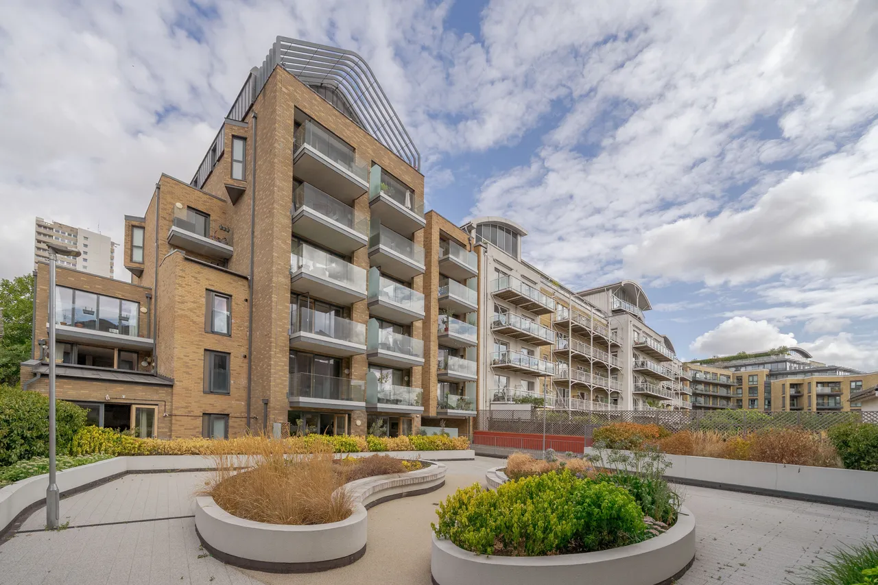 Kew Bridge Road, Brentford, TW8, photo 10