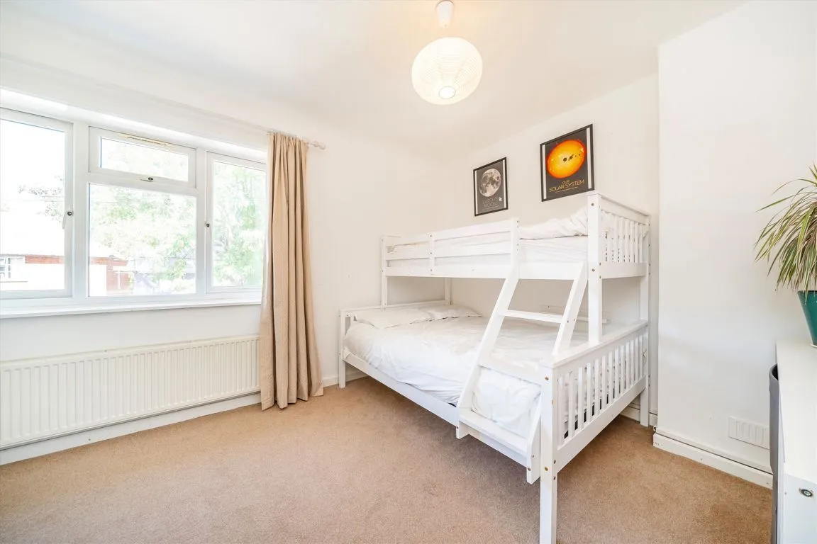 Laurie Road, W7, photo 7