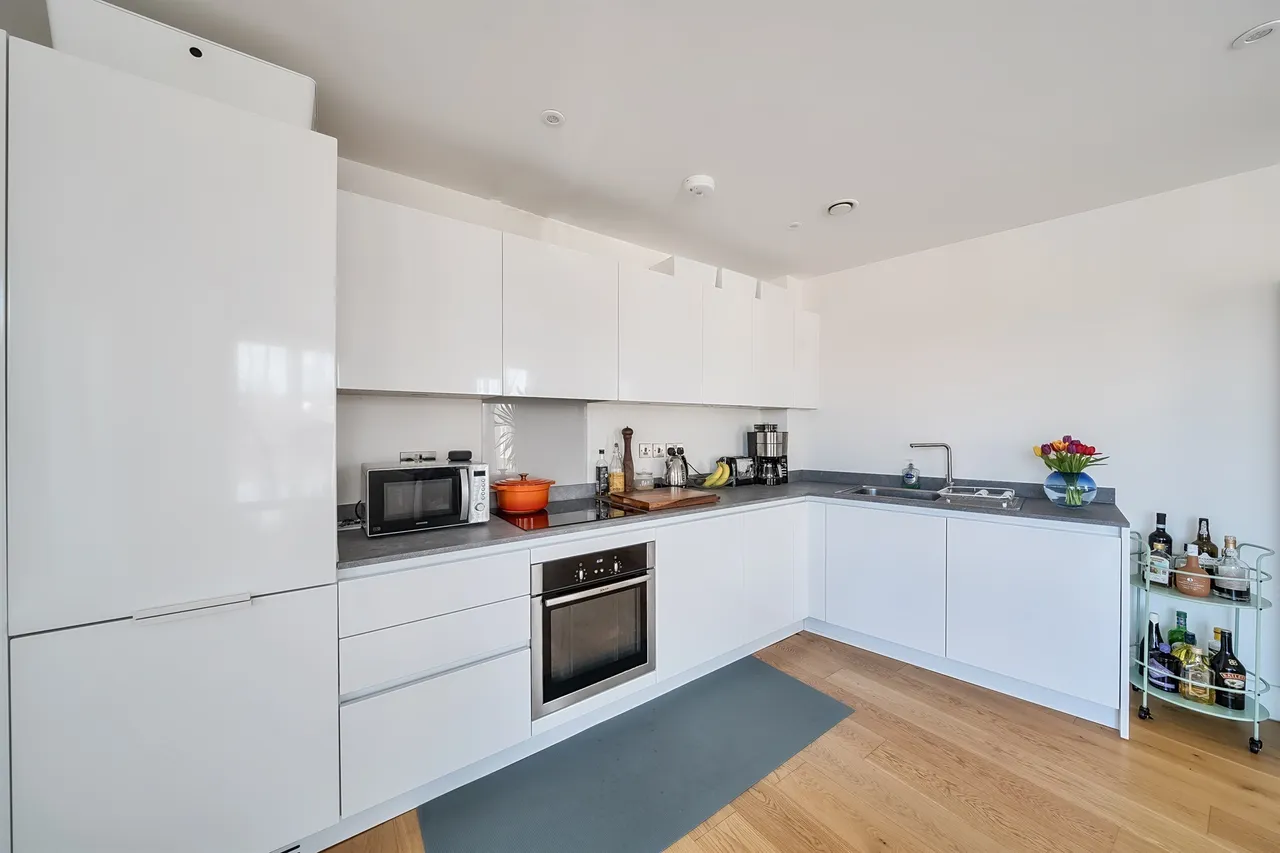 Cavendish Road, London, SW19, photo 13