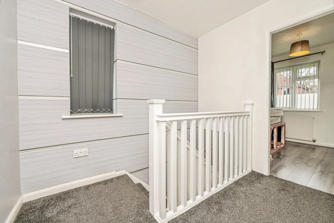 Caslon Crescent, Stourbridge, DY8, photo 8