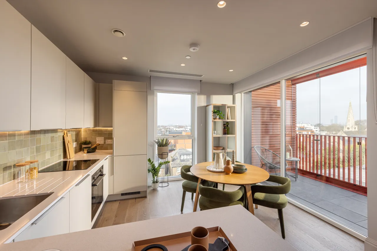 2 bed flat for sale — Artisi, King Street, London, W6