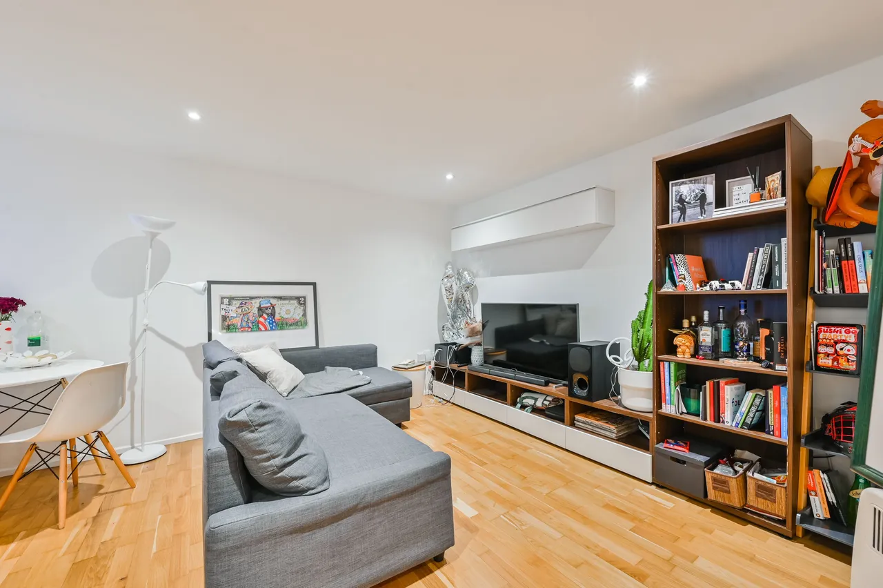 5 Shackleton House, Chalton Street, London, photo 6