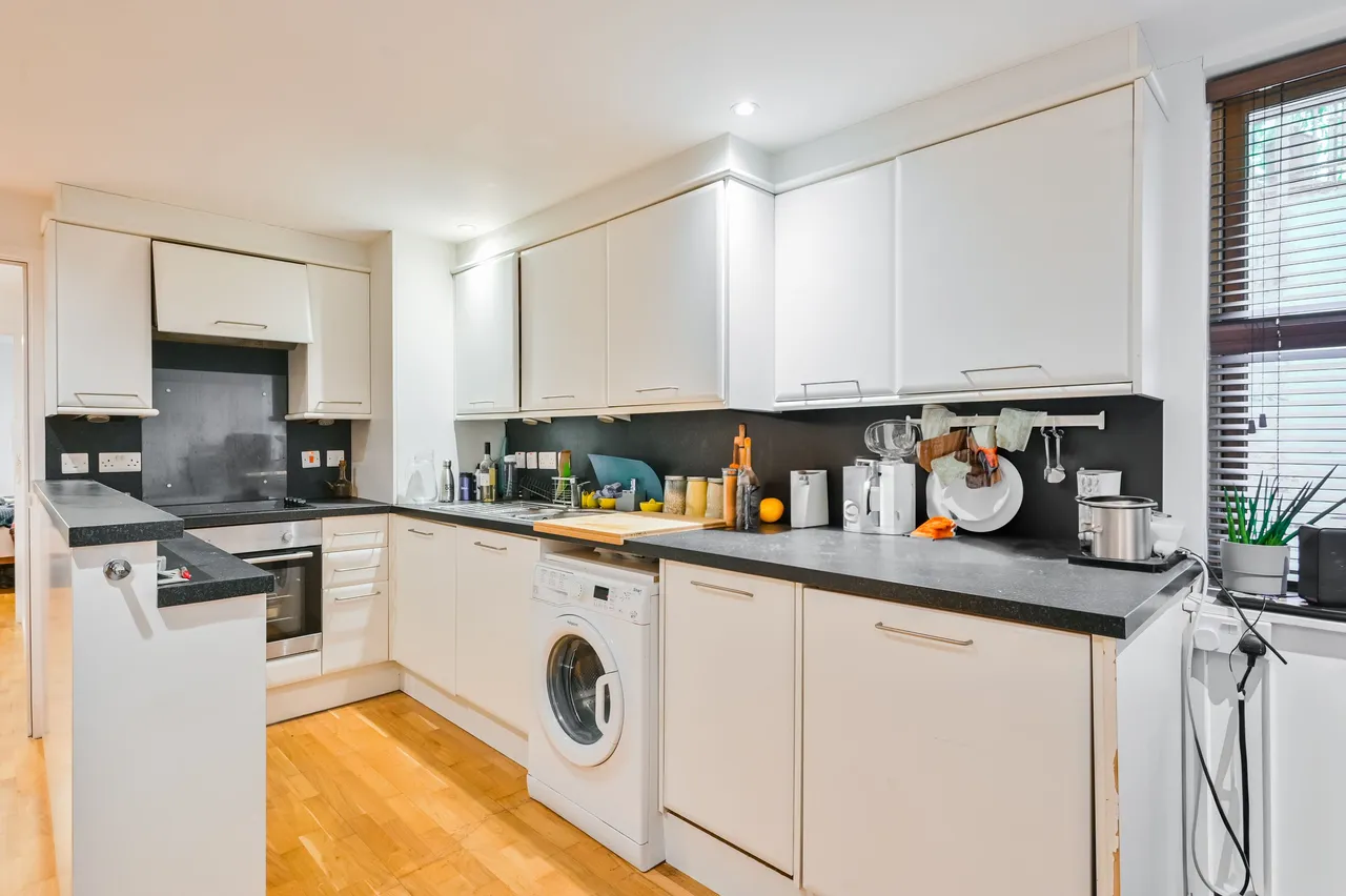 5 Shackleton House, Chalton Street, London, photo 4