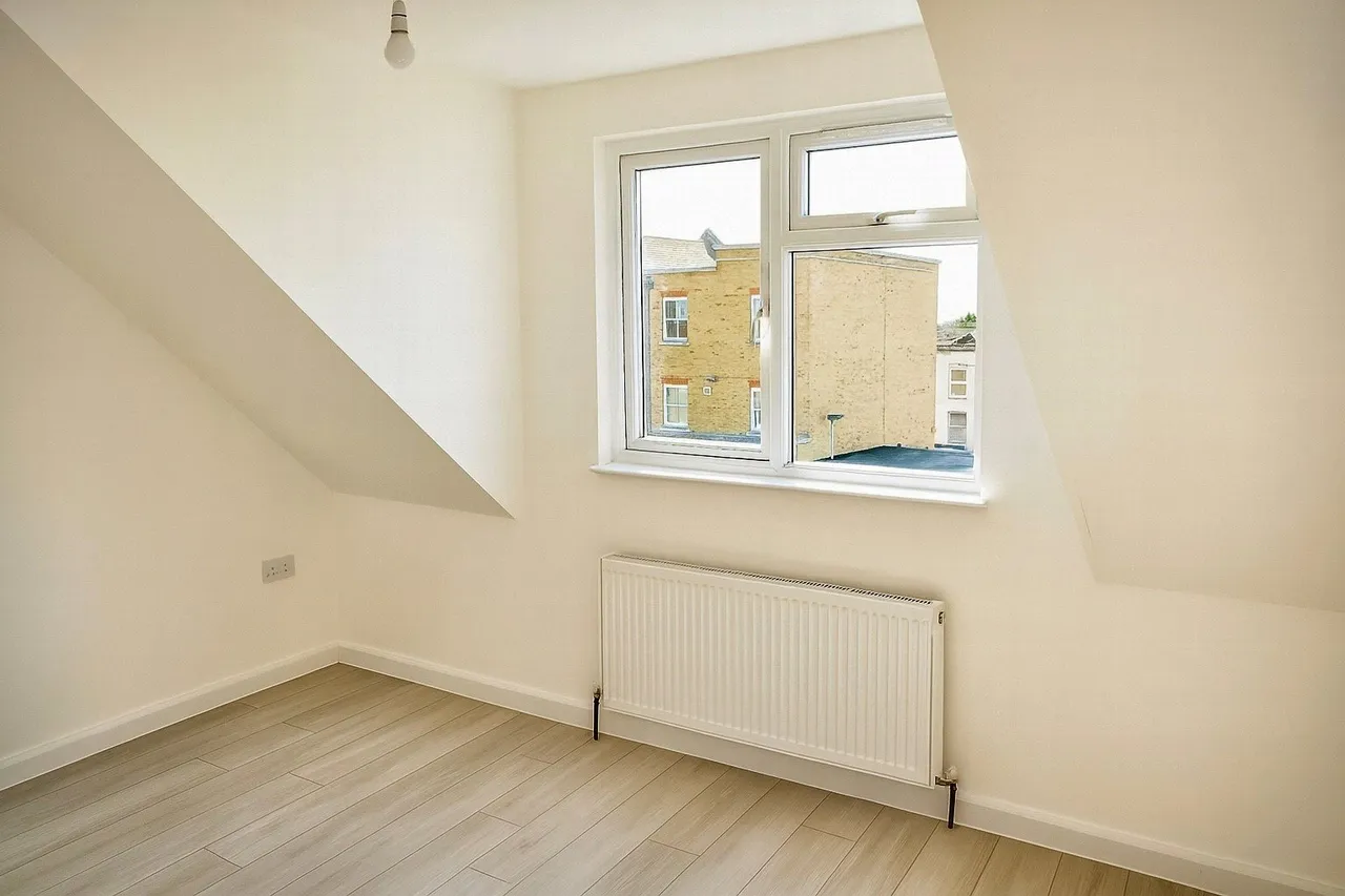 Acorn Street, Sheerness, ME12, photo 6