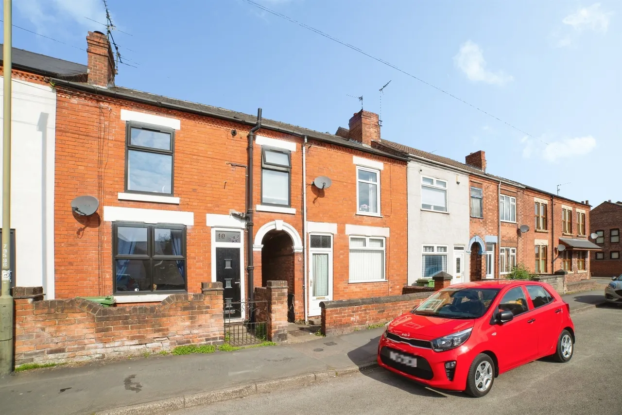 3 bed house for sale, Quarry Road, Somercotes, DE55