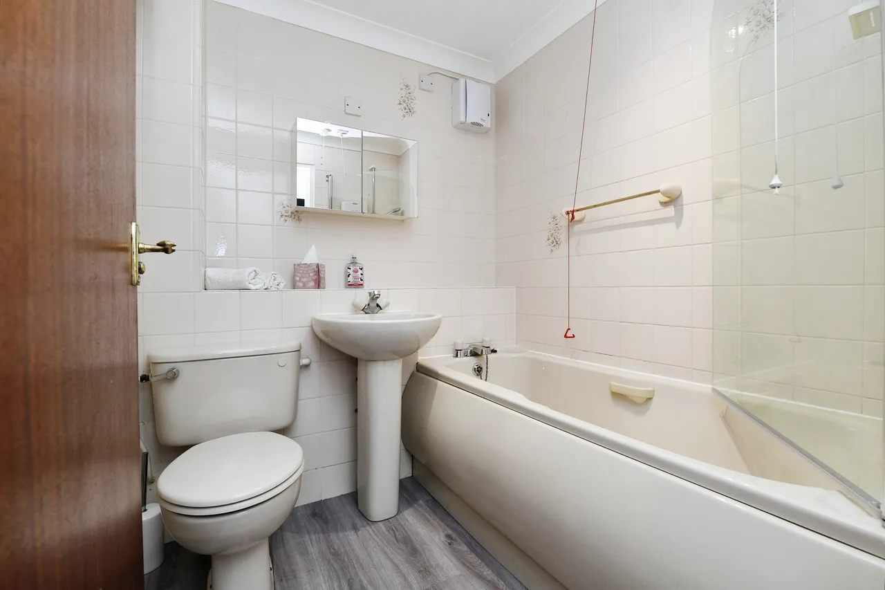 Lorne Road, Warley, Brentwood, CM14, photo 11