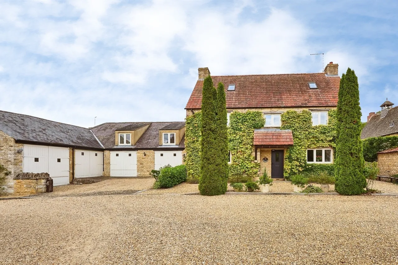 5 bed house for sale, Polls Yard Peterborough, PE5