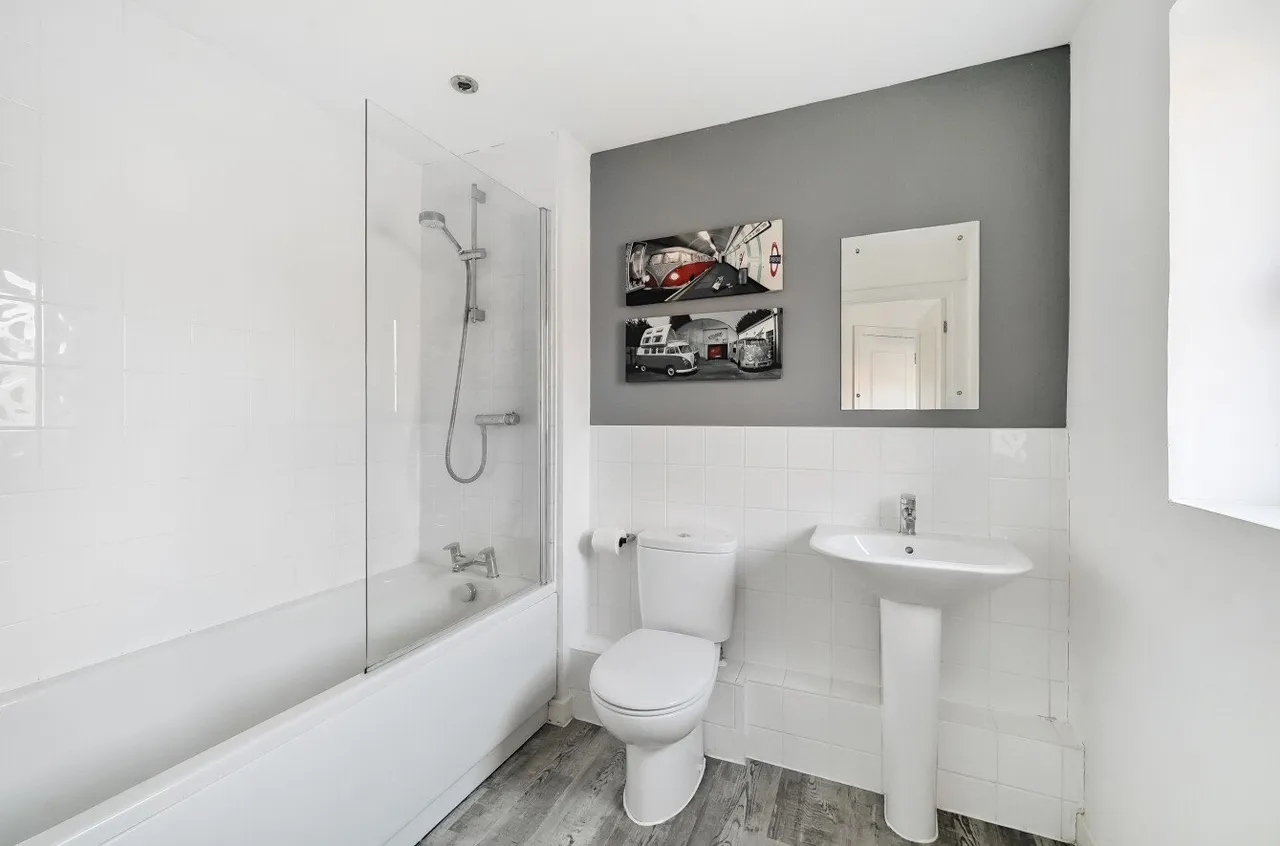 Holland Drive, Medstead, GU34, photo 5