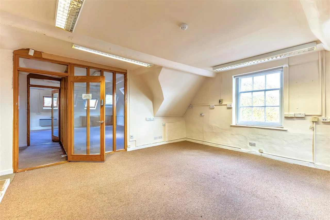 93, High Street, Evesham, photo 10