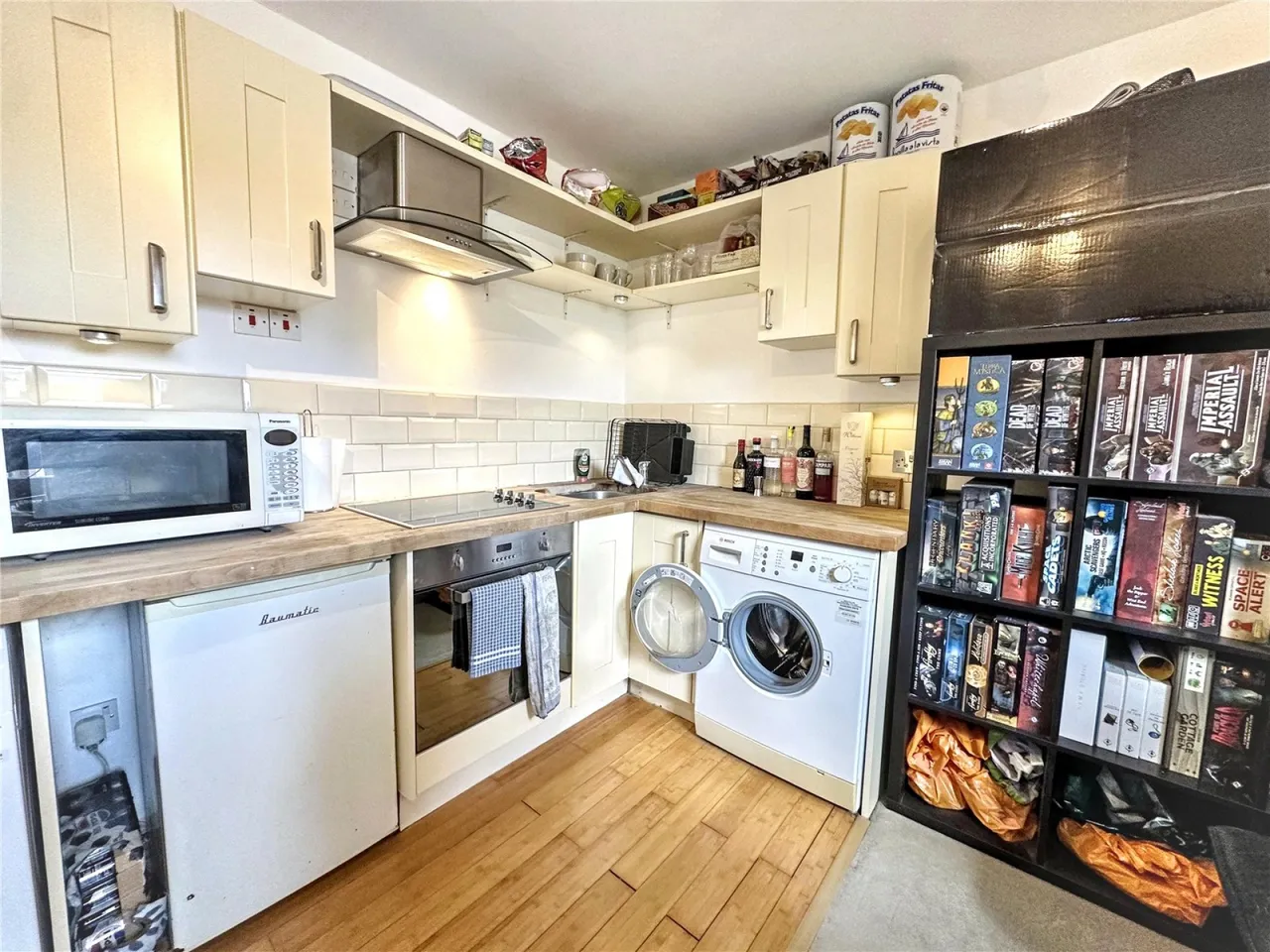 Alexandra Road, Wimbledon, photo 4