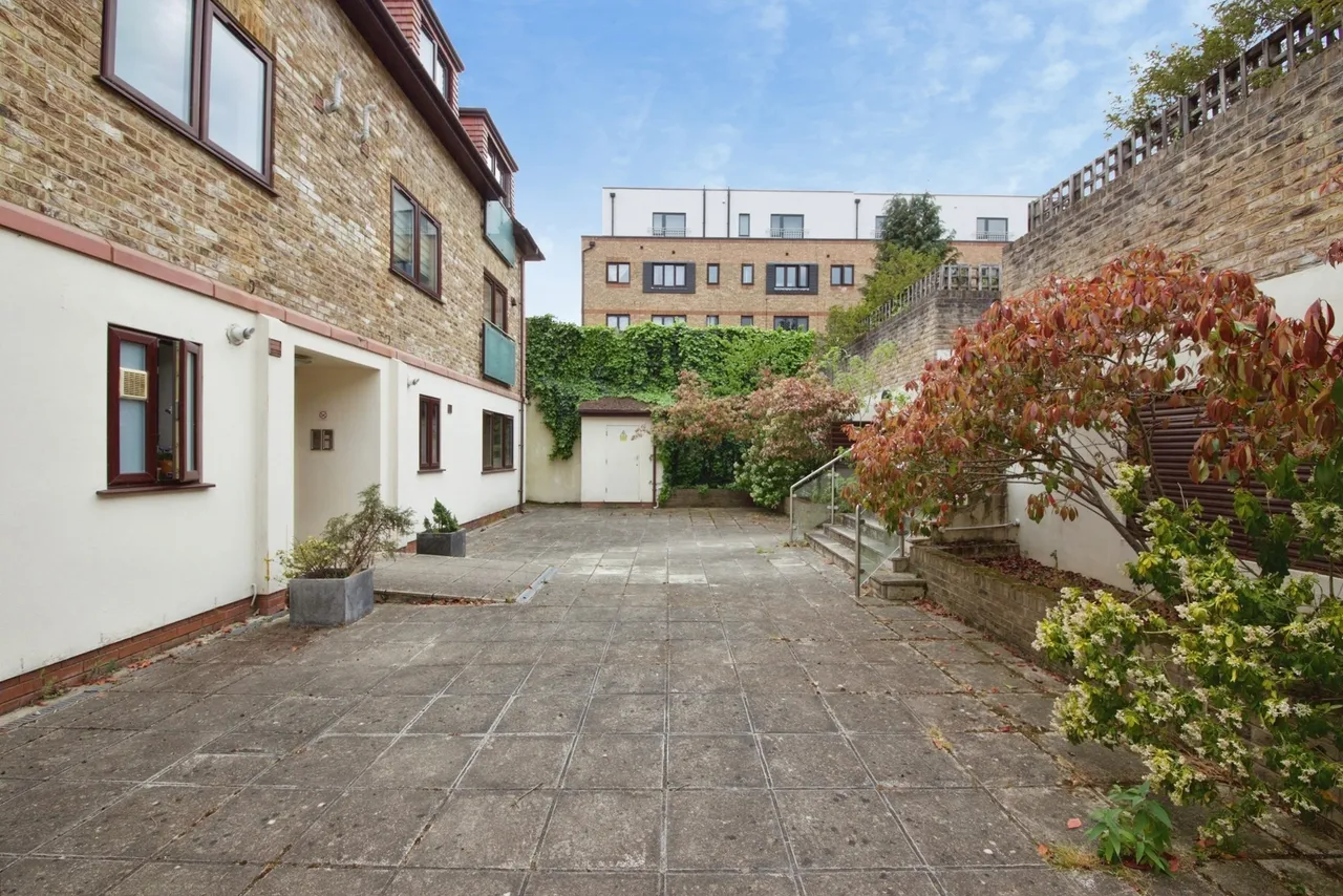 Old Farm Avenue, LONDON, London, N14, photo 7