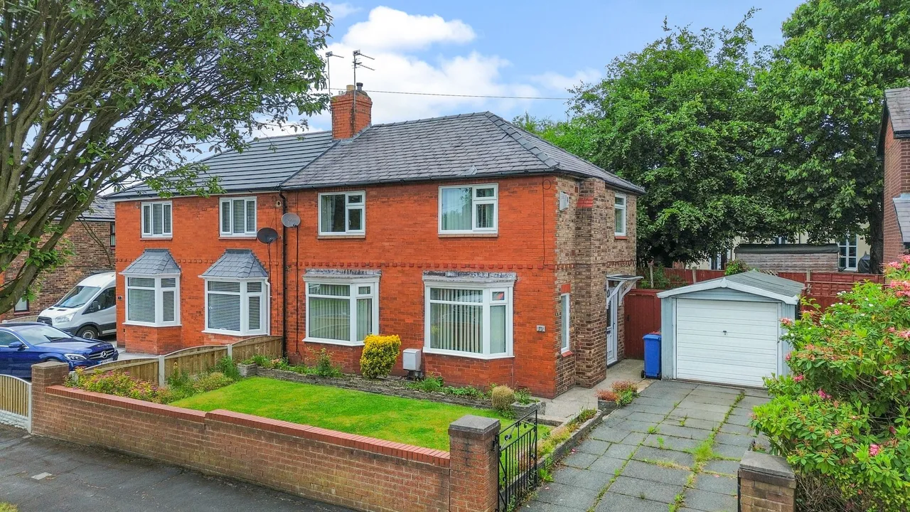 3 bed house for sale — Manchester Road, Prescot, Prescot, L34 1NE