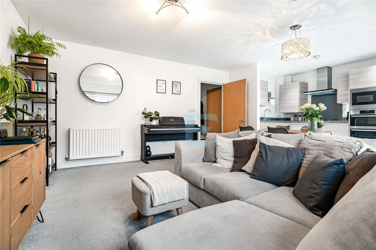 Henry Darlot Drive, Millbrook Park, NW7, photo 13
