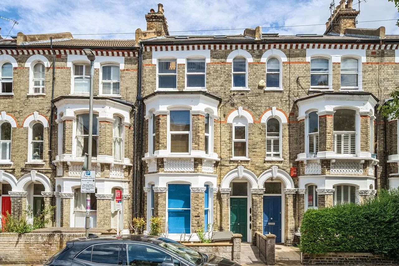2 bed flat for sale — Vardens Road, Battersea, London, SW11