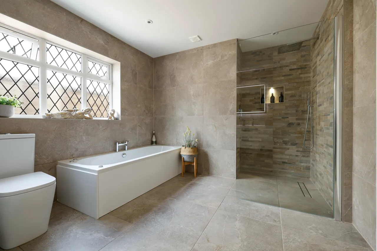 Woodroyd Gardens, Horley, RH6, photo 3