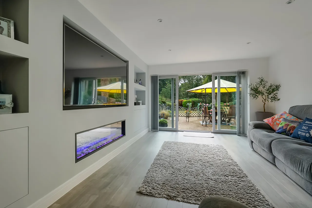 Woodroyd Gardens, Horley, RH6, photo 8