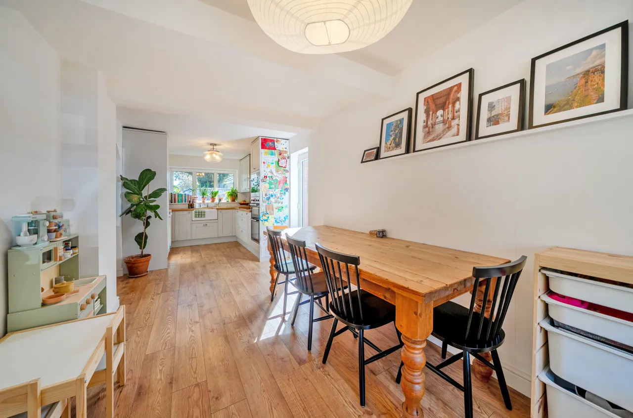 Radford Close, Farnham, GU9, photo 5
