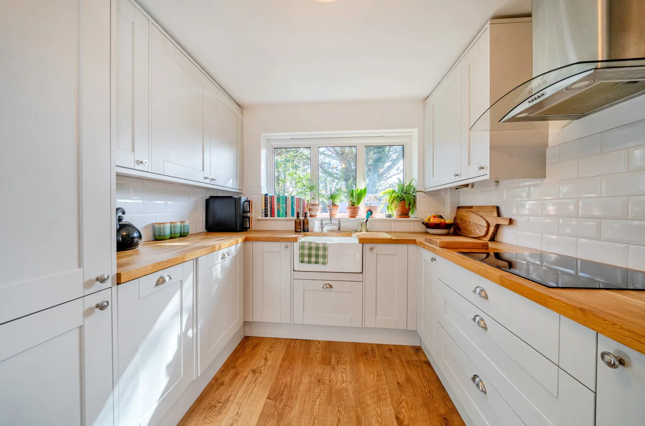 Radford Close, Farnham, GU9, photo 4