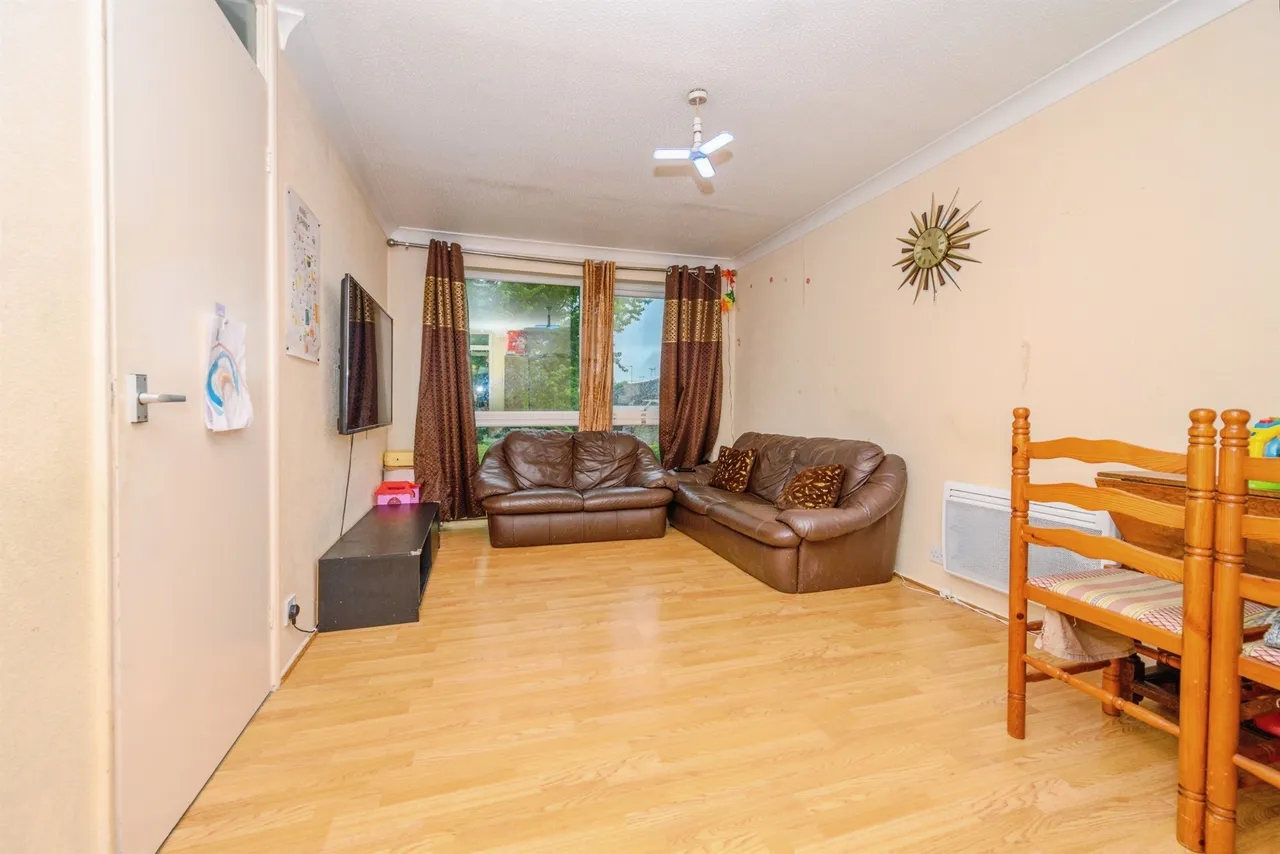 1 bed flat for sale — Burns Drive, Hemel Hempstead