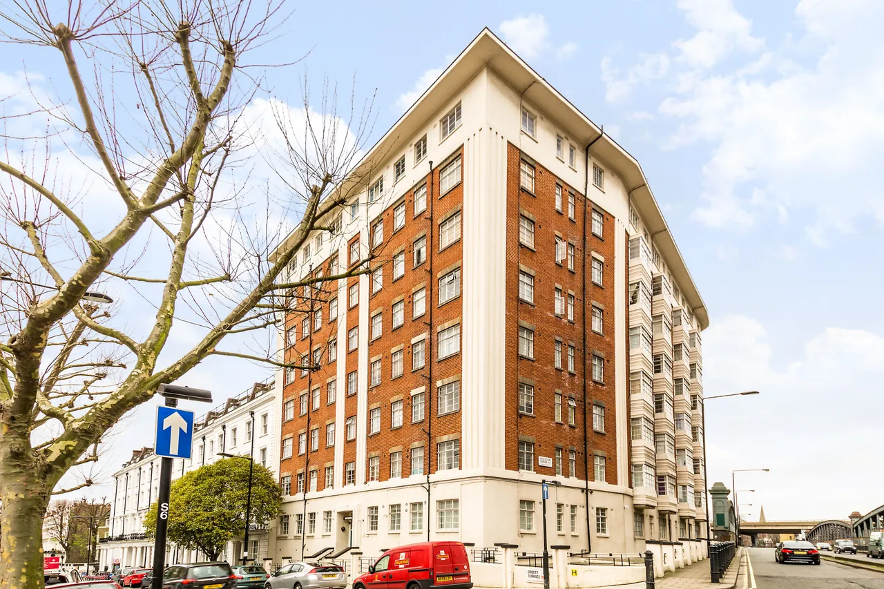 flat to rent — 70 Westbourne Court, Orsett Terrace, London