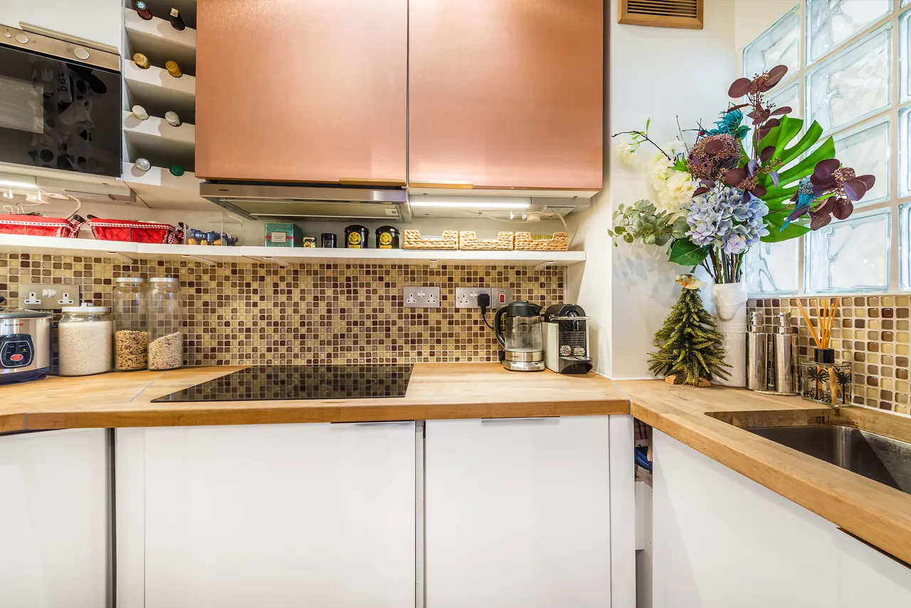 70 Westbourne Court, Orsett Terrace, London, photo 5
