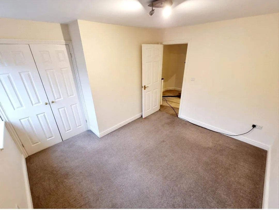 Holly Road, Aldershot, Hampshire, GU12 4SP, photo 12
