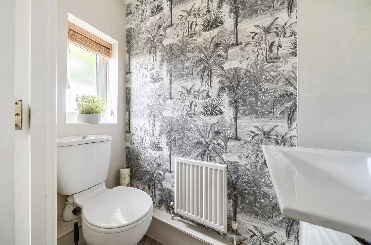 Moss Way, Darenth, DA2, photo 18