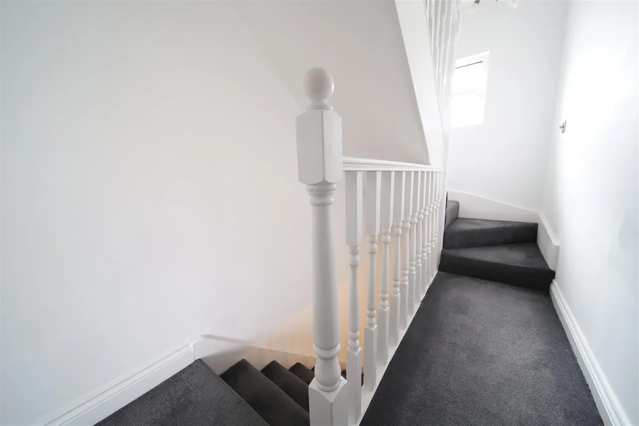 King Edwards Road, Enfield EN3 7DB, photo 11