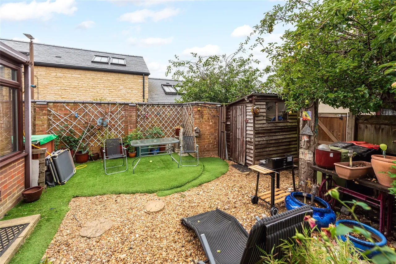 Vicarage Road, Bradwell Village, MK13, photo 6