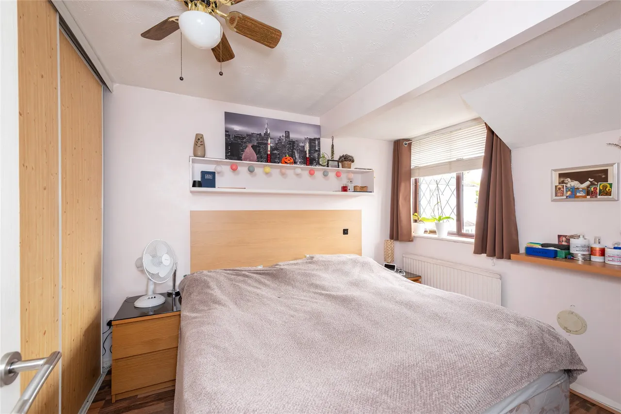 Vicarage Road, Bradwell Village, MK13, photo 4