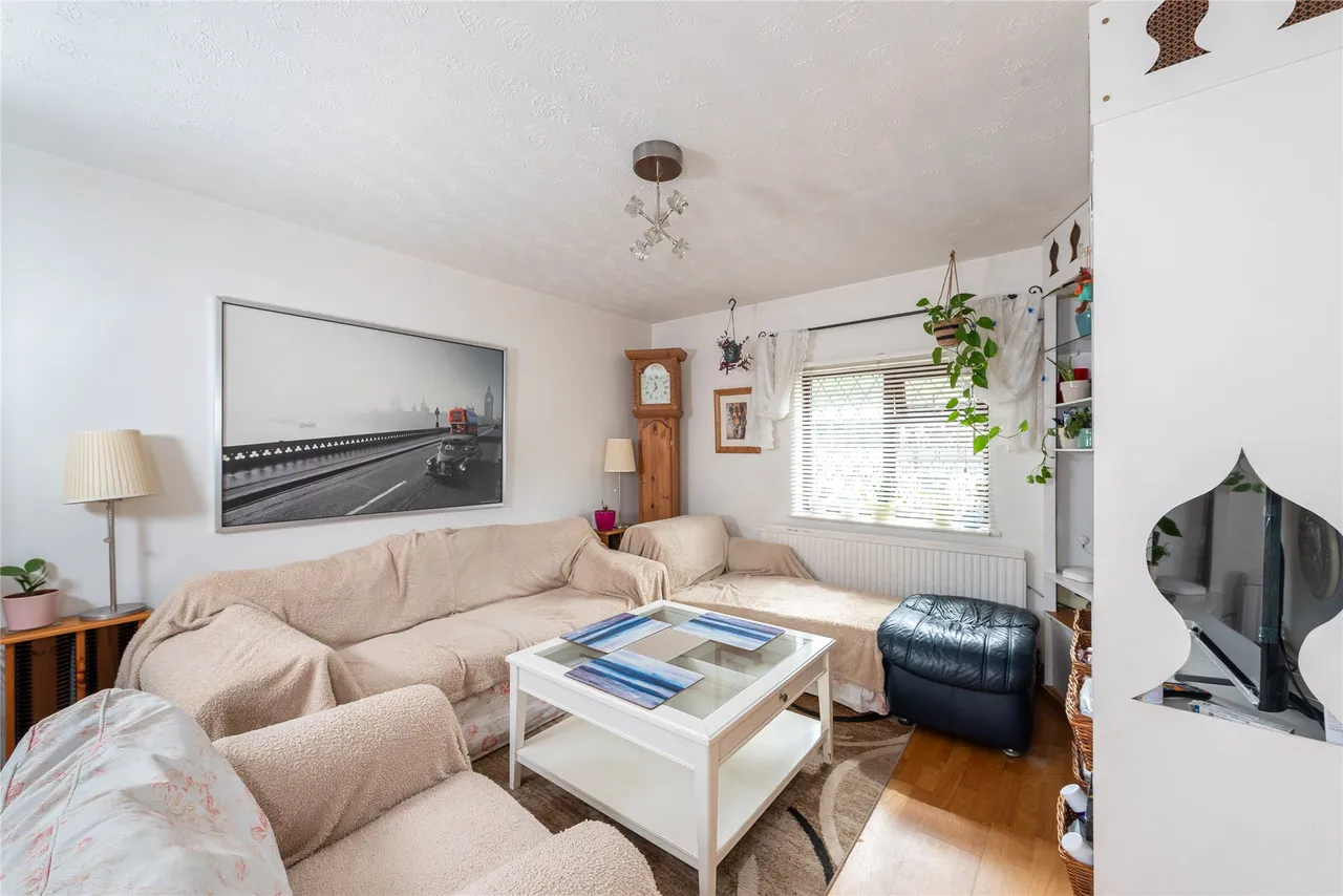 Vicarage Road, Bradwell Village, MK13, photo 3