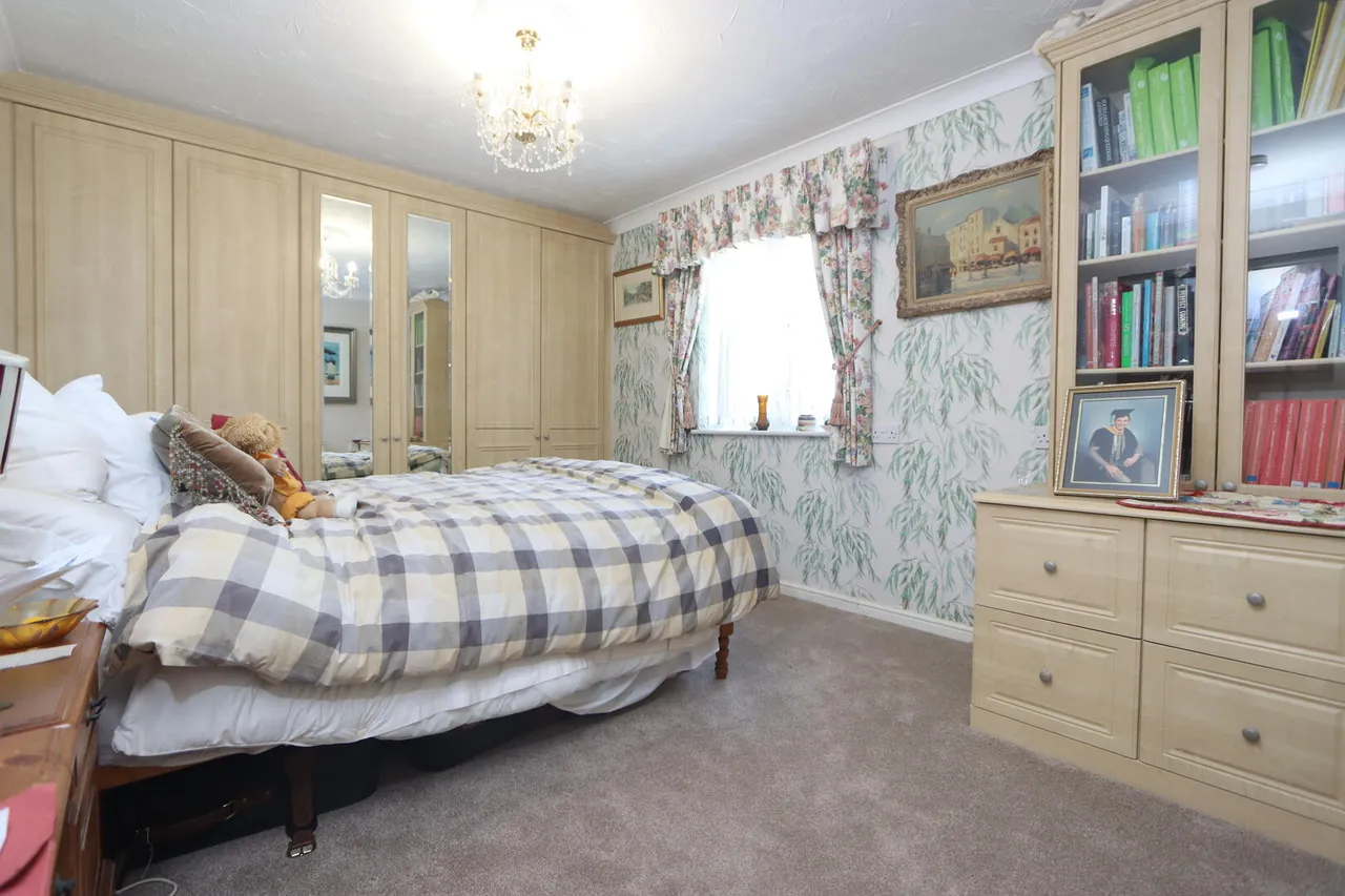Worcester Road, Stourbridge, photo 2