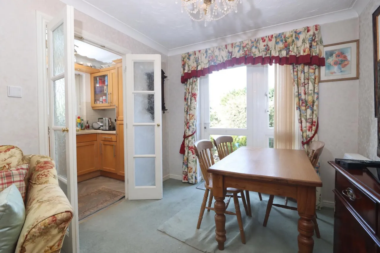 Worcester Road, Stourbridge, photo 6