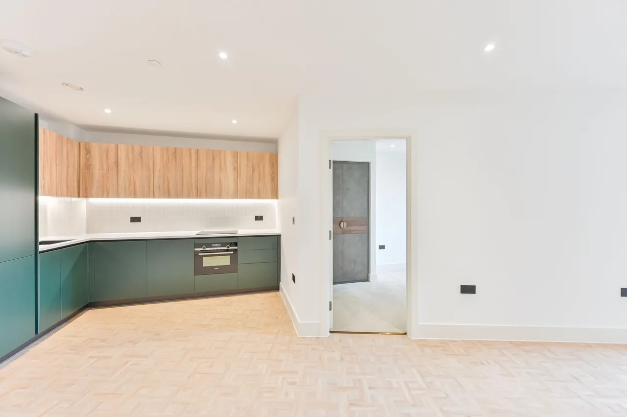 London, SW11, photo 14