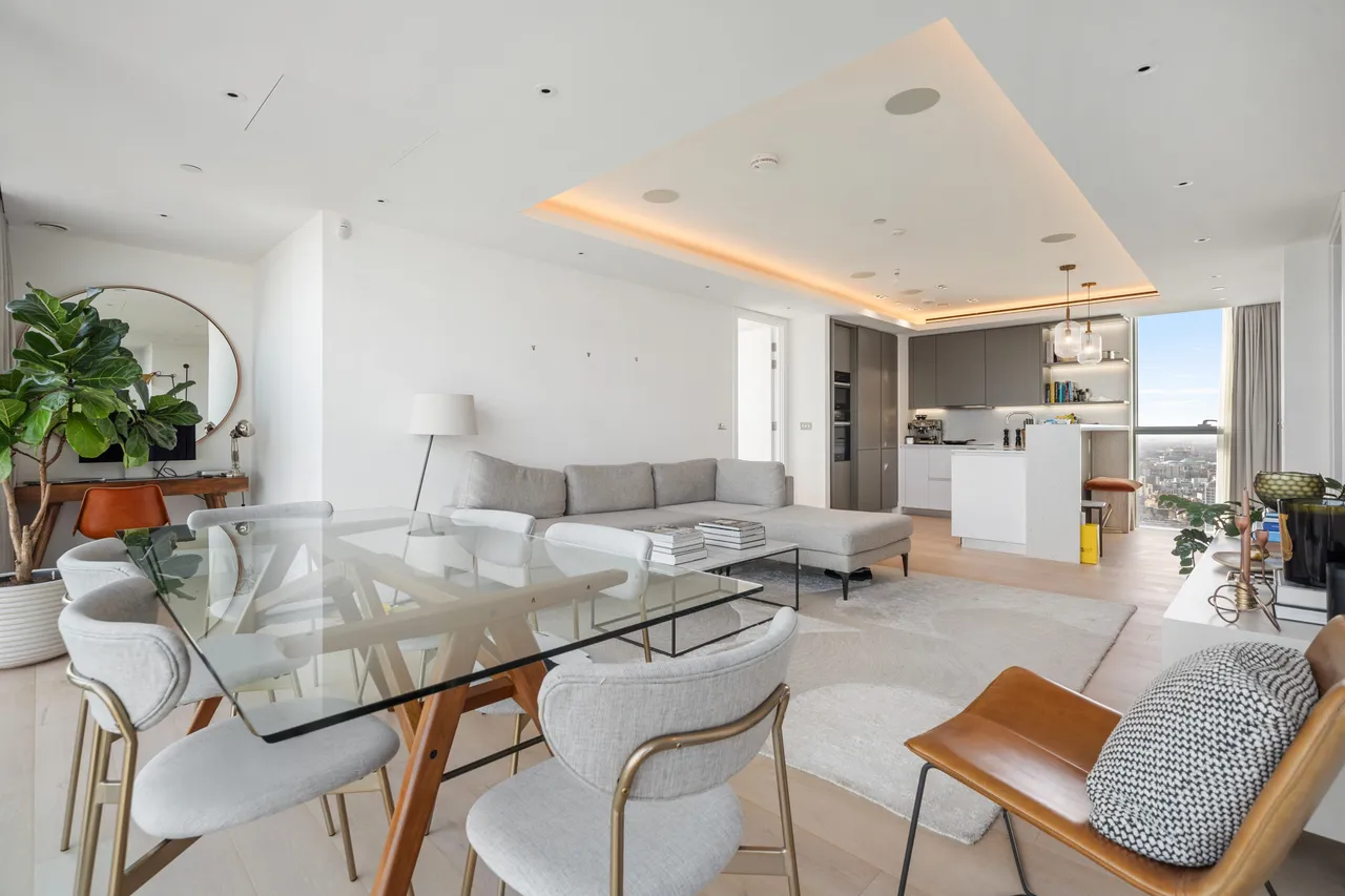 Carrara Tower, Bollinder Place, London EC1V, photo 2