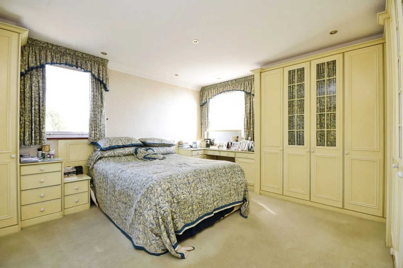 The Leas, Westcliff-On-Sea, Essex, SS0, photo 18