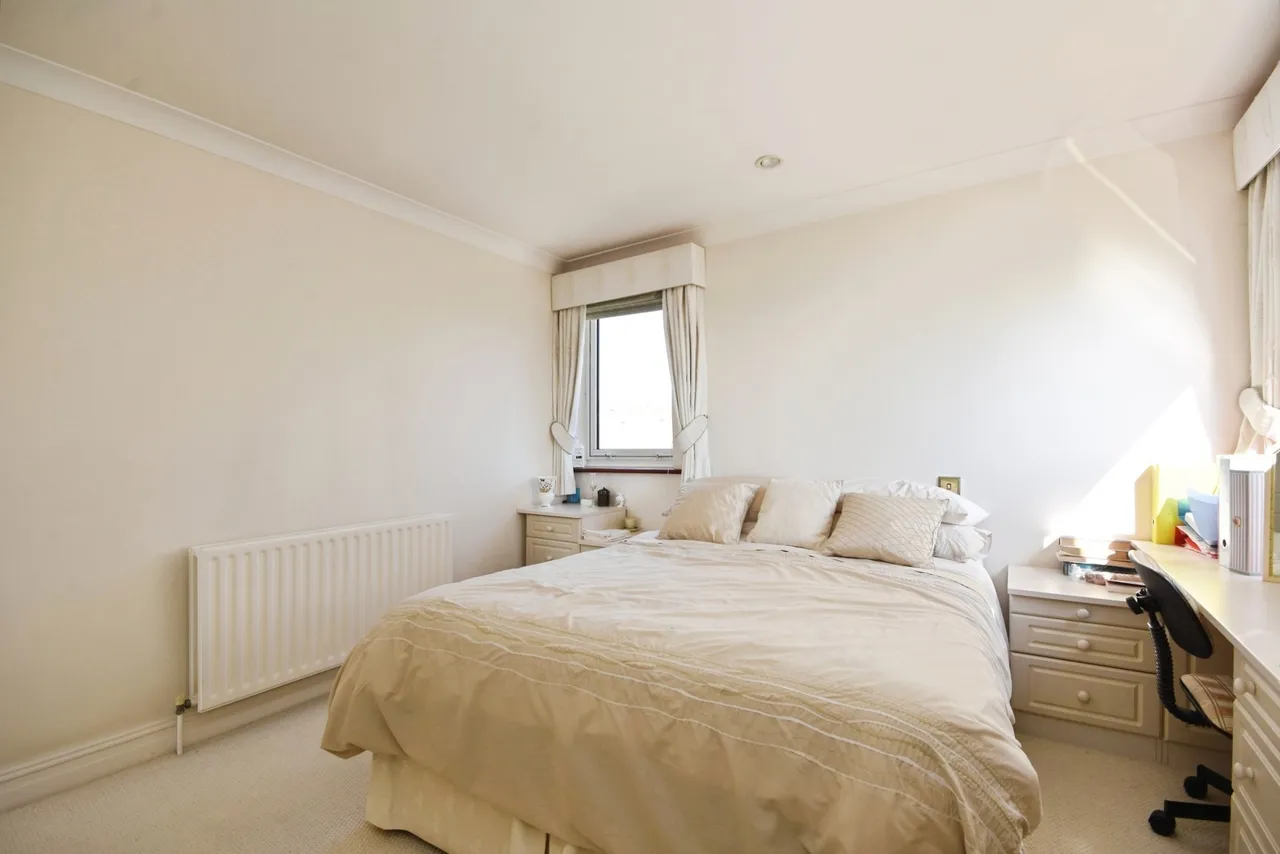 The Leas, Westcliff-On-Sea, Essex, SS0, photo 17