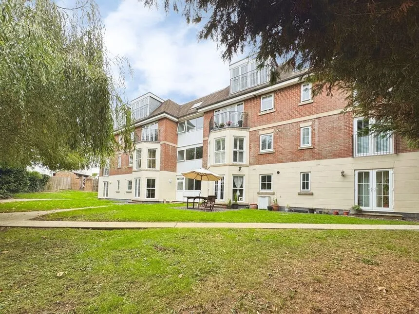 2 bed flat for sale, The Ridge, Hastings, TN34