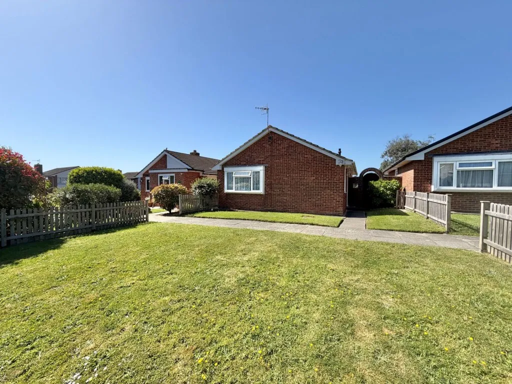 2 bed house for sale, Woodland Rise, Bexhill on Sea