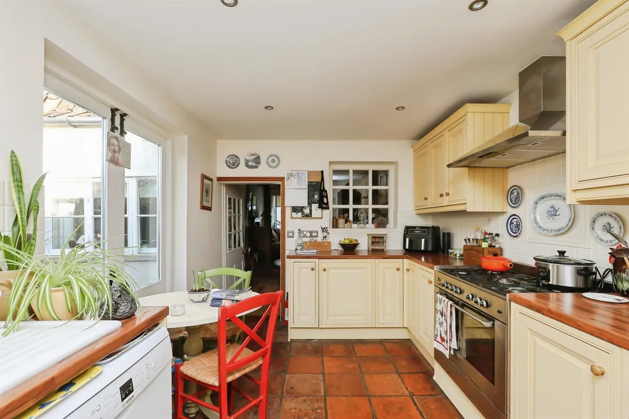 Damgate Street, Wymondham, photo 4