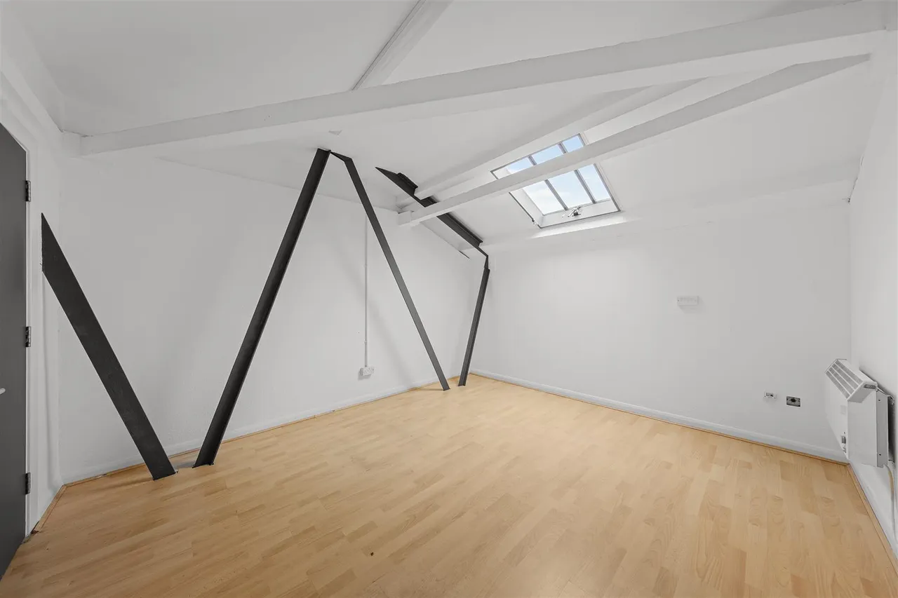 Commercial, To LetBrixton Hill, photo 20