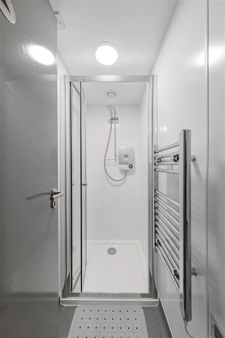 Commercial, To LetBrixton Hill, photo 25