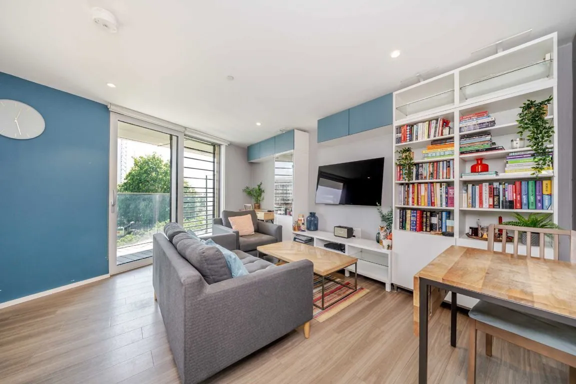Buckhold Road, SW18, photo 6