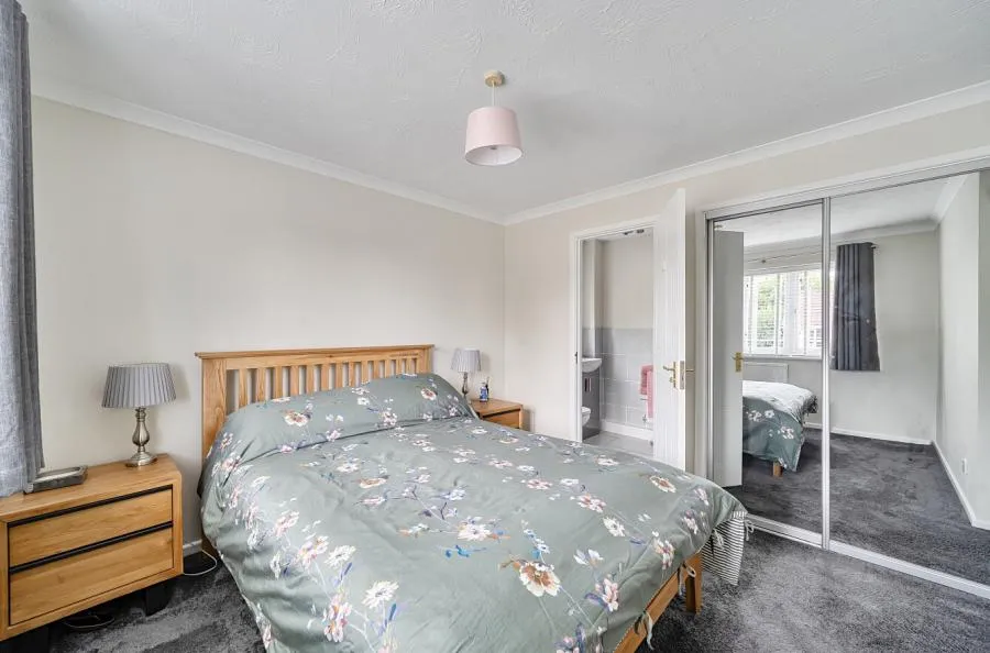 Loveridge Close, Swindon, SN2, photo 7