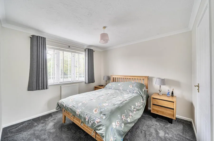 Loveridge Close, Swindon, SN2, photo 19