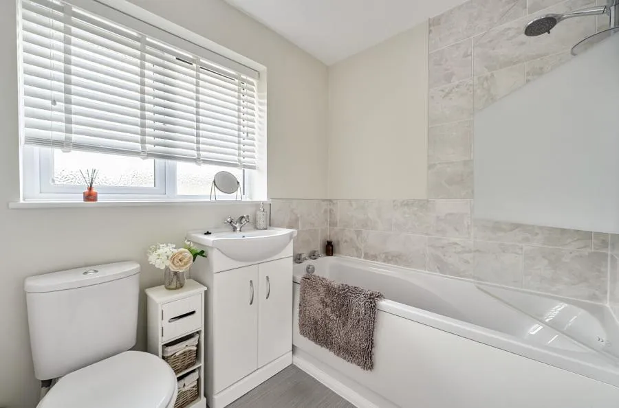 Loveridge Close, Swindon, SN2, photo 8