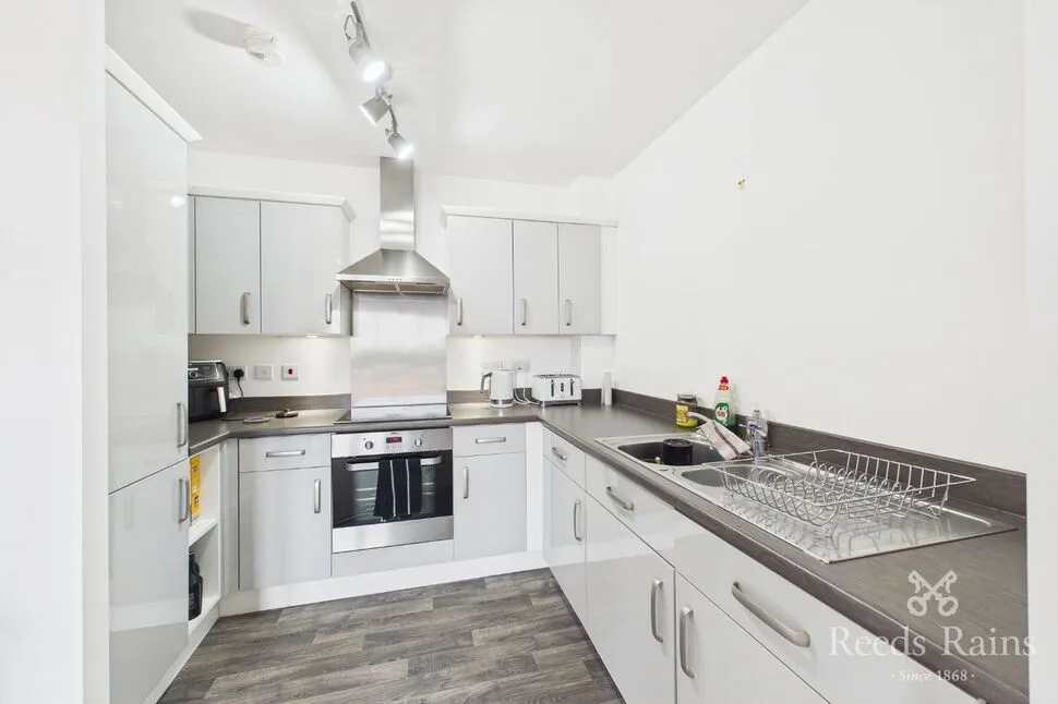 Micklewait Avenue, Crigglestone, West Yorkshire, WF4, photo 2