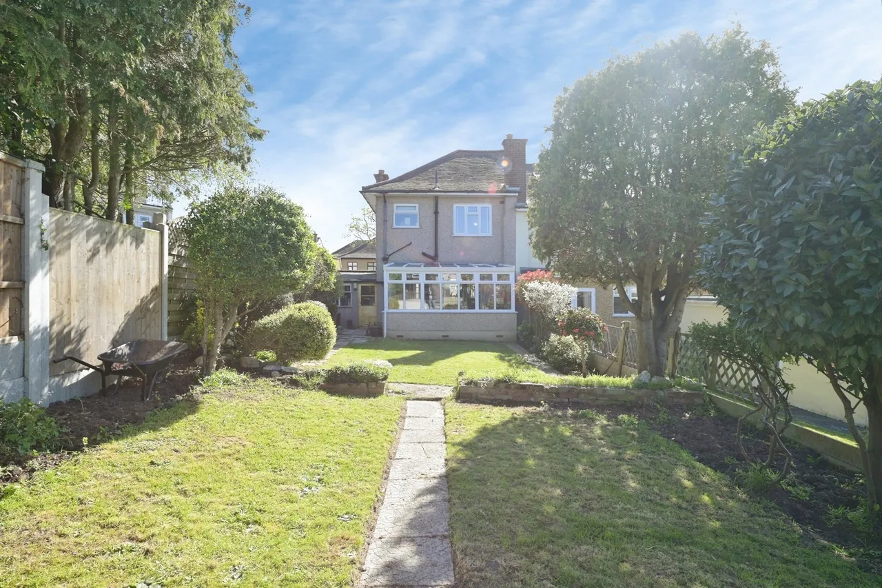 Silvermere Avenue, Romford, RM5, photo 19